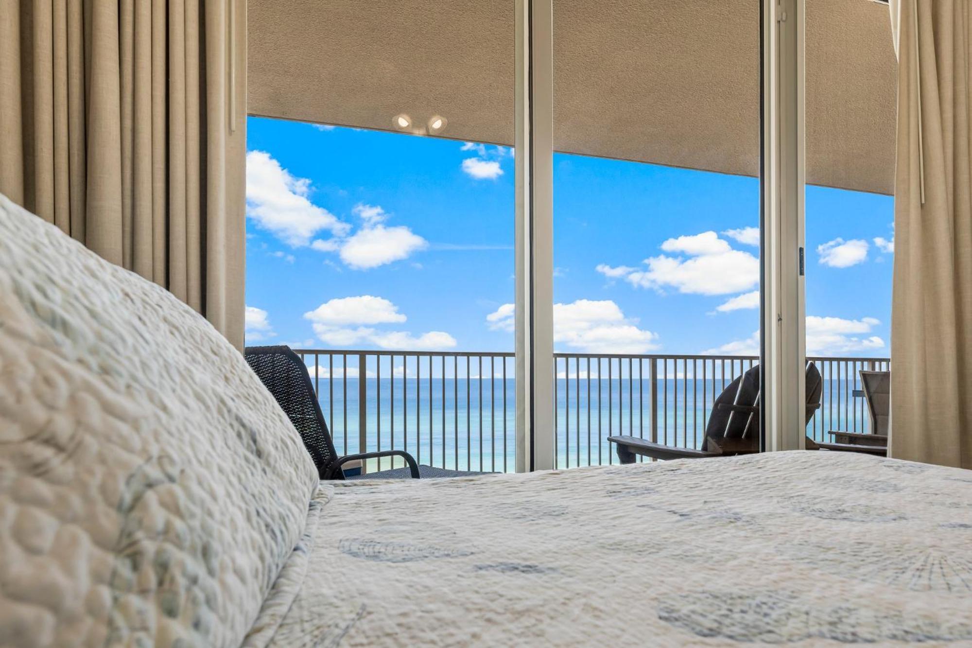 Ocean Reef Beach Resort! Beach Front! Free Seasonal Beach Chairs! By Dolce Vita Getaways Pcb Panama City Beach Exteriér fotografie